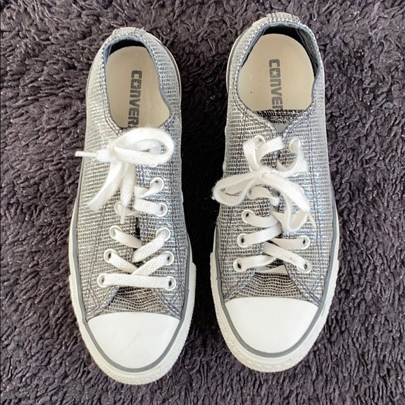 silver converse size 7